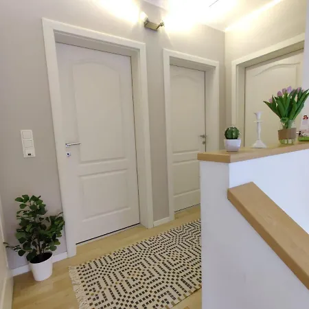 House For Family, Friends And Business בית נופש