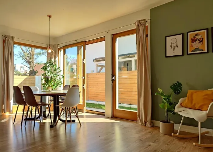 度假居 House For Family, Friends And Business 施韦夏特