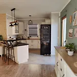 House For Family, Friends And Business *