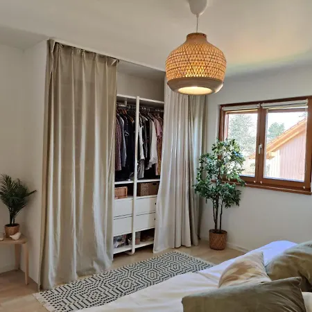 House For Family, Friends And Business بيت للعطل