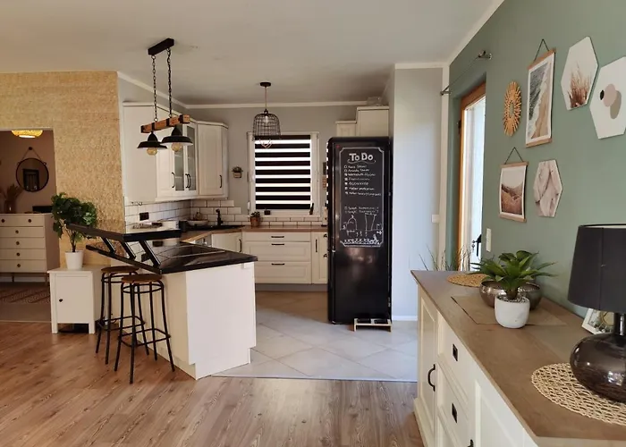 House For Family, Friends And Business *